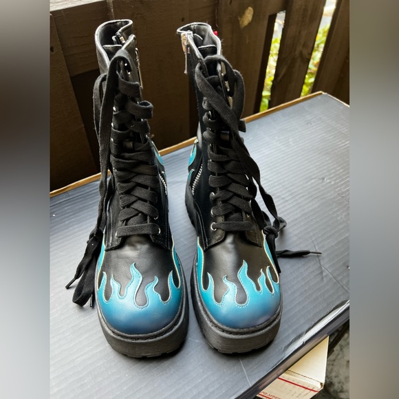 RARE! Dolls Kill Current Mood Blue Flame Combat Boots - Picture 5 of 16